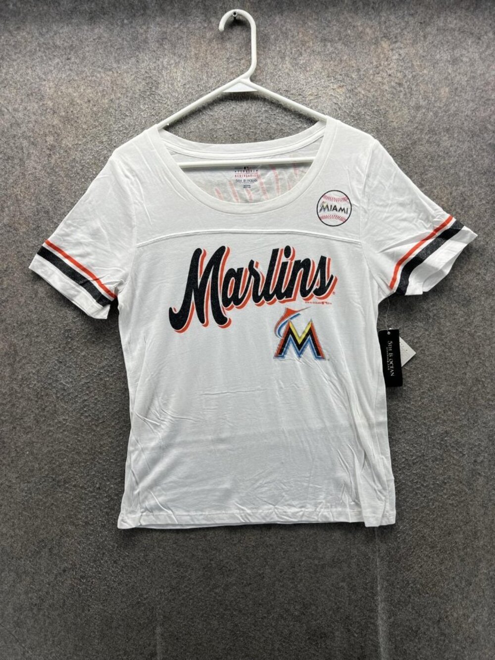 Miami Marlins Shirt Womens Large White MLB Baseball 5th & Ocean Scoop Neck Tee